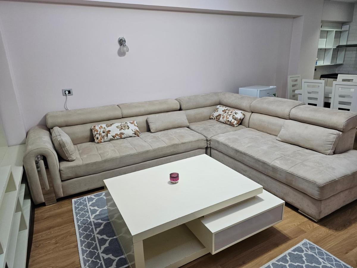 Tirana Central Exclusive Bagian luar foto