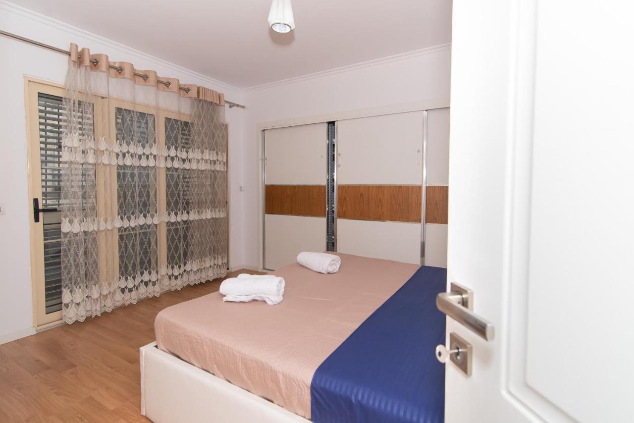 Tirana Central Exclusive Bagian luar foto