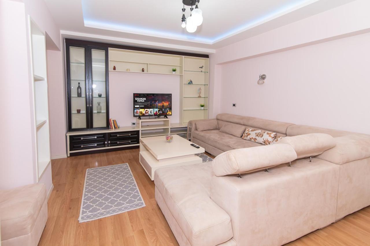 Tirana Central Exclusive Bagian luar foto