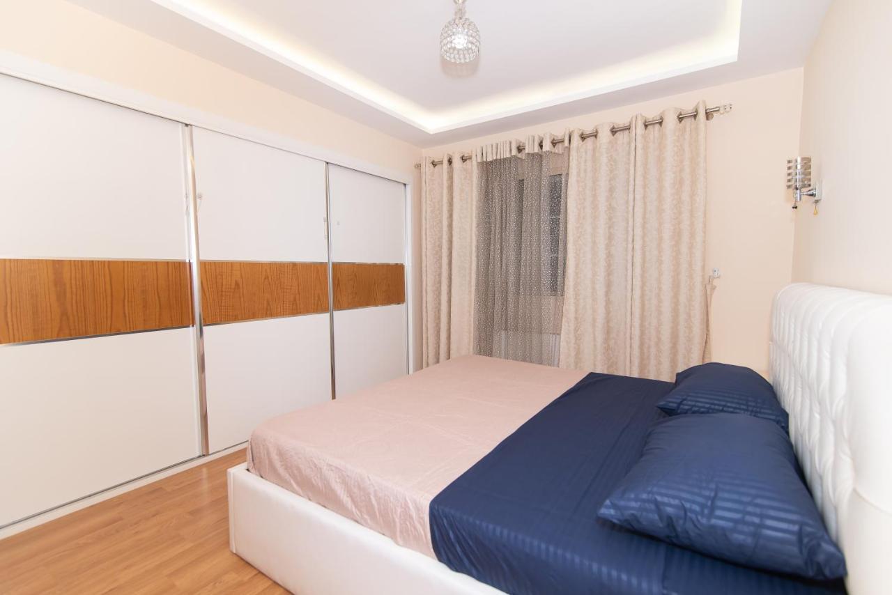Tirana Central Exclusive Bagian luar foto