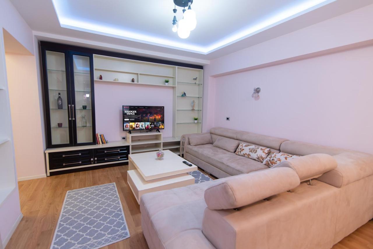 Tirana Central Exclusive Bagian luar foto